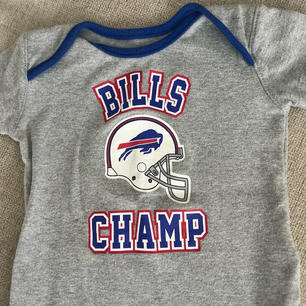 Buffalo Bills Onesie 24m - Picture 2 of 4
